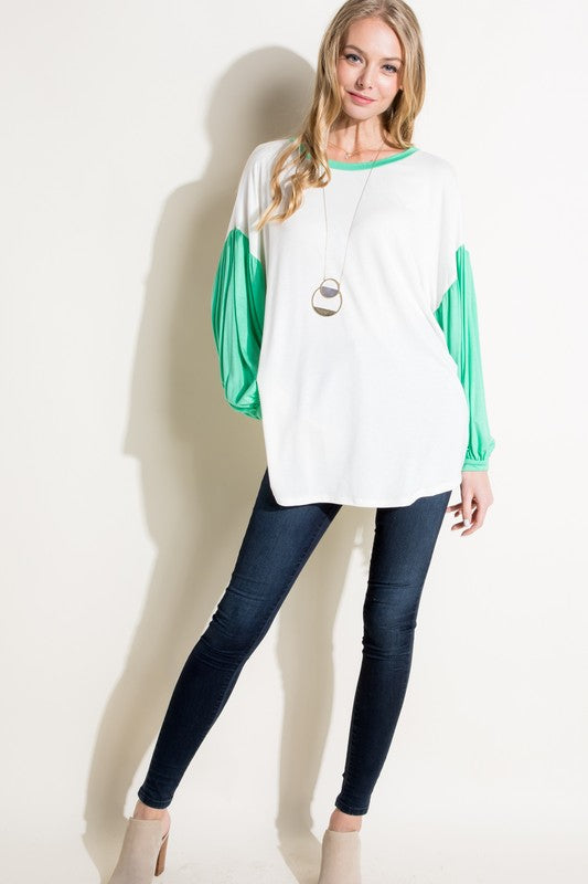 COLOR BLOCK VOLUME PUFF SLEEVE TOP