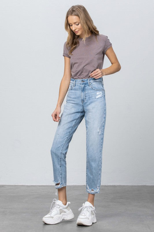 HIGH RISE TAPERED JEANS