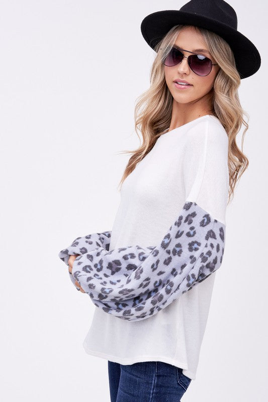 PLUS ANIMAL MIXED VOLUME SLEEVE TOP