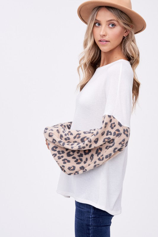 PLUS ANIMAL MIXED VOLUME SLEEVE TOP